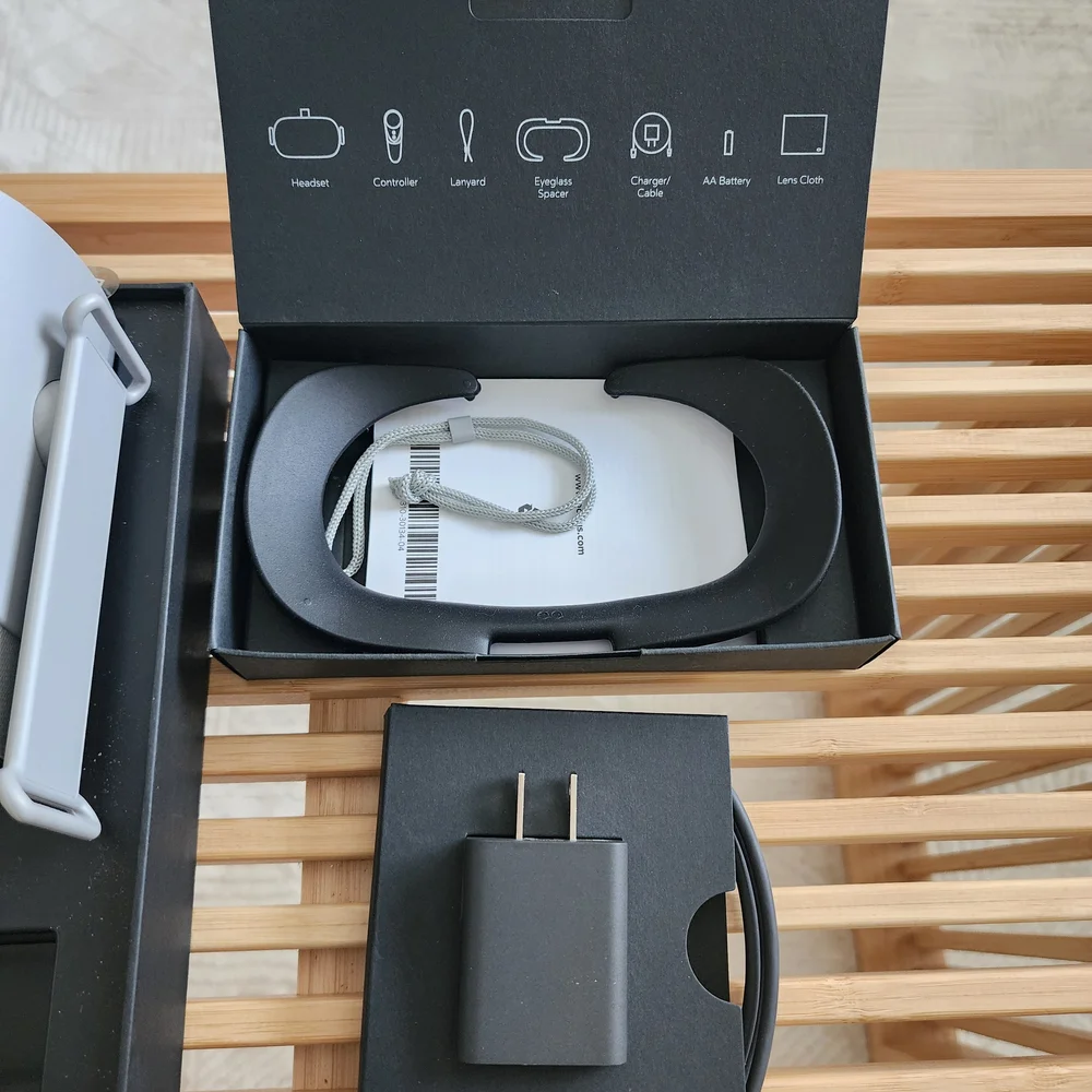 Oculus Gray Standalone VR Headset